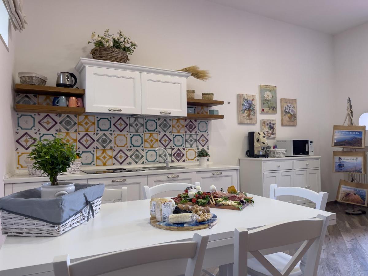 Apartamento Emma Dimore Castellammare di Stabia Exterior foto